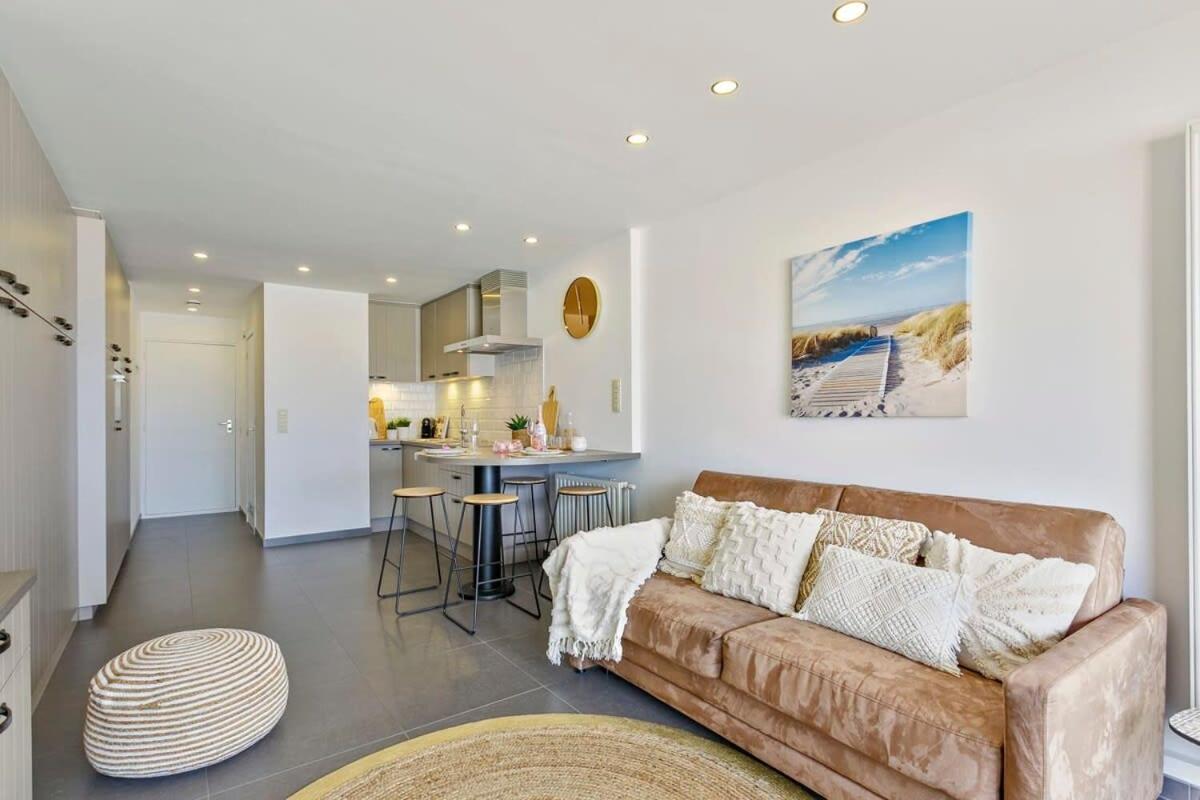 Huswell - Studio With Great Sea View On Terrace Knokke-Heist Exteriör bild